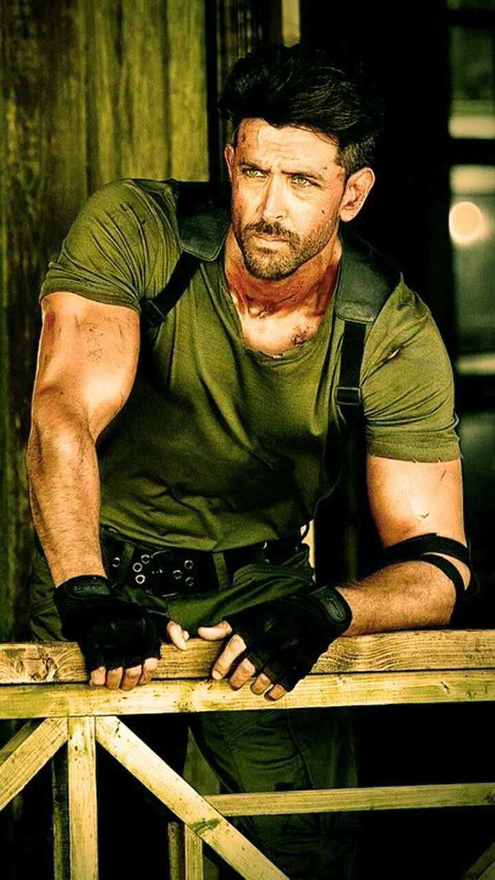 hrithik roshan hairstyle