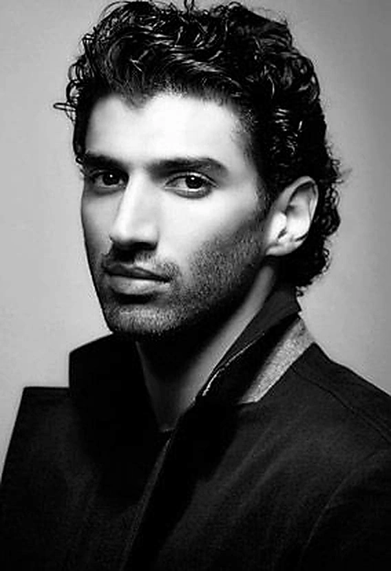 Aditya Roy Kapoor hairstyle