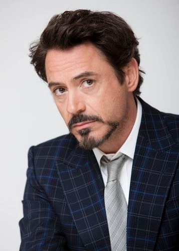 Robert Downey Jr hairstyle