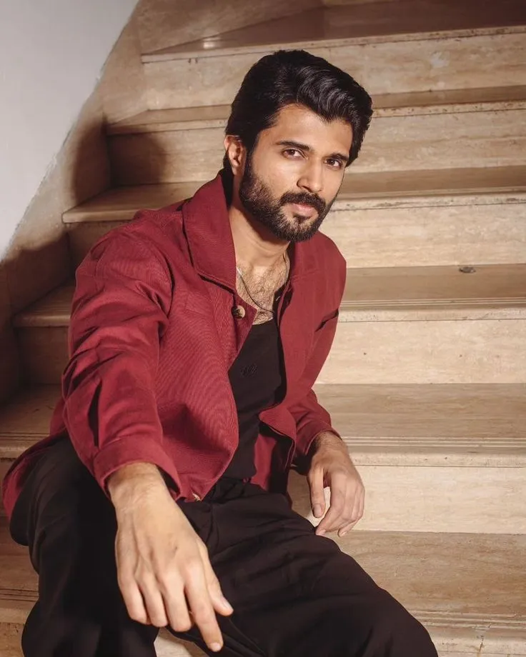 Vijay Devarakonda hairstyle