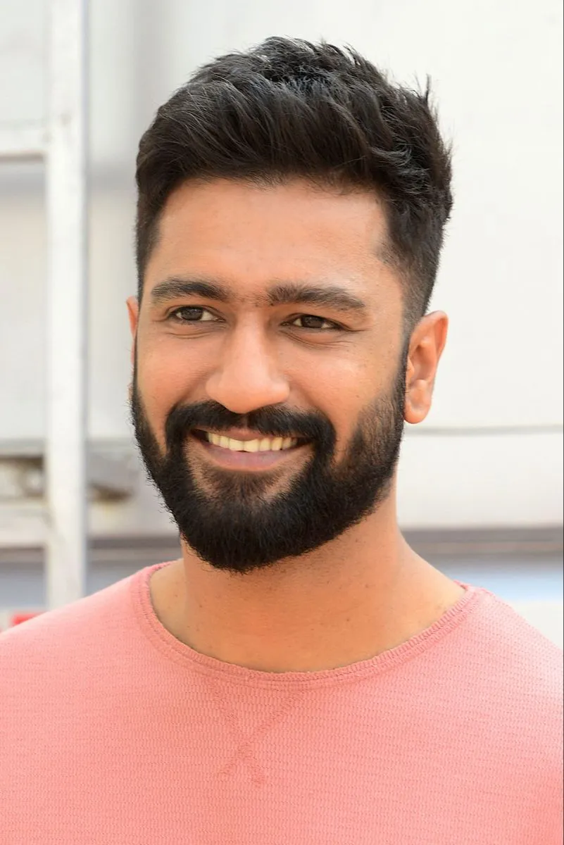 Vicky Kaushal hairstyle