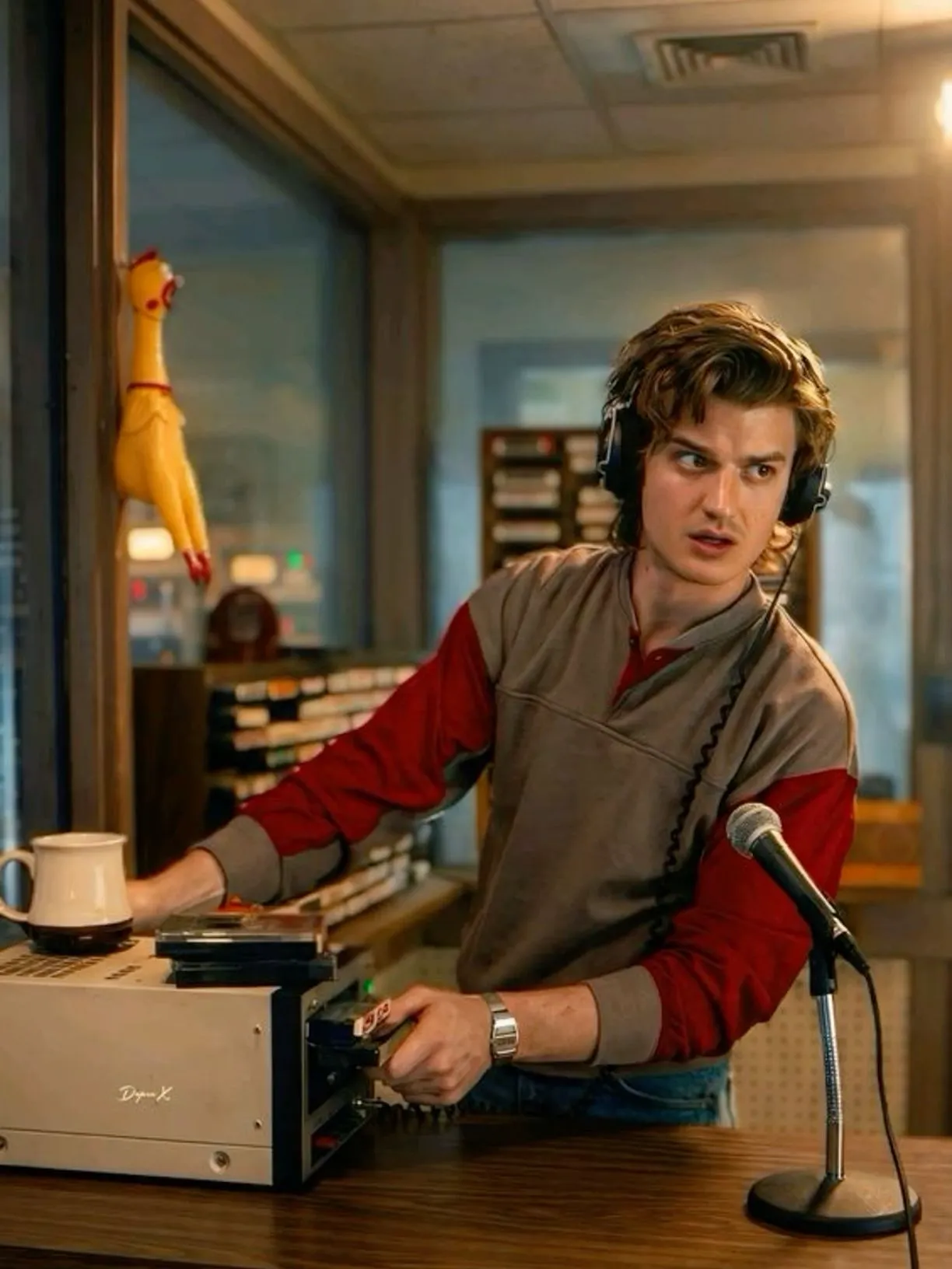 Steve Harrington hairstyle