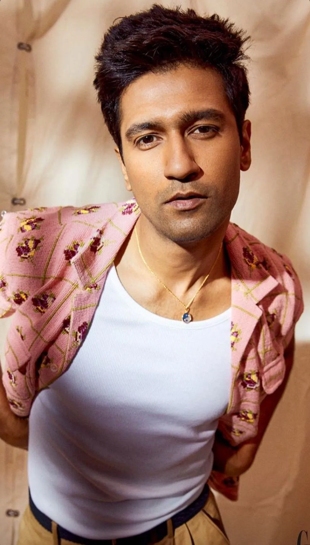Vicky Kaushal hairstyle