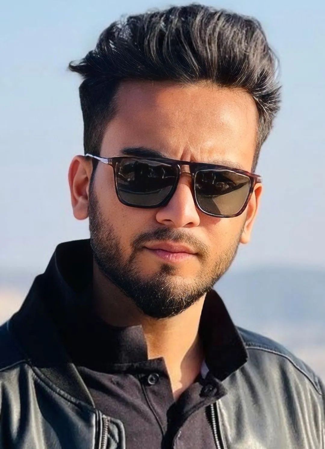 Elvish Yadav hairstyle
