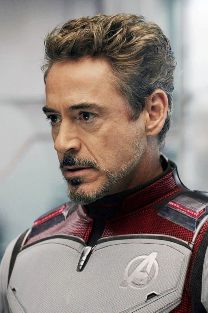Robert Downey Jr hairstyle