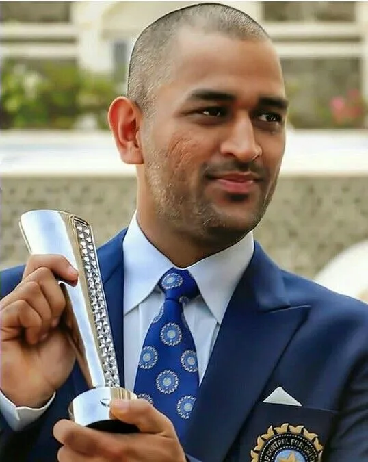 MS Dhoni hairstyle