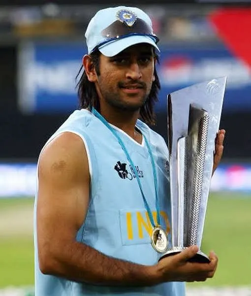 MS Dhoni hairstyle