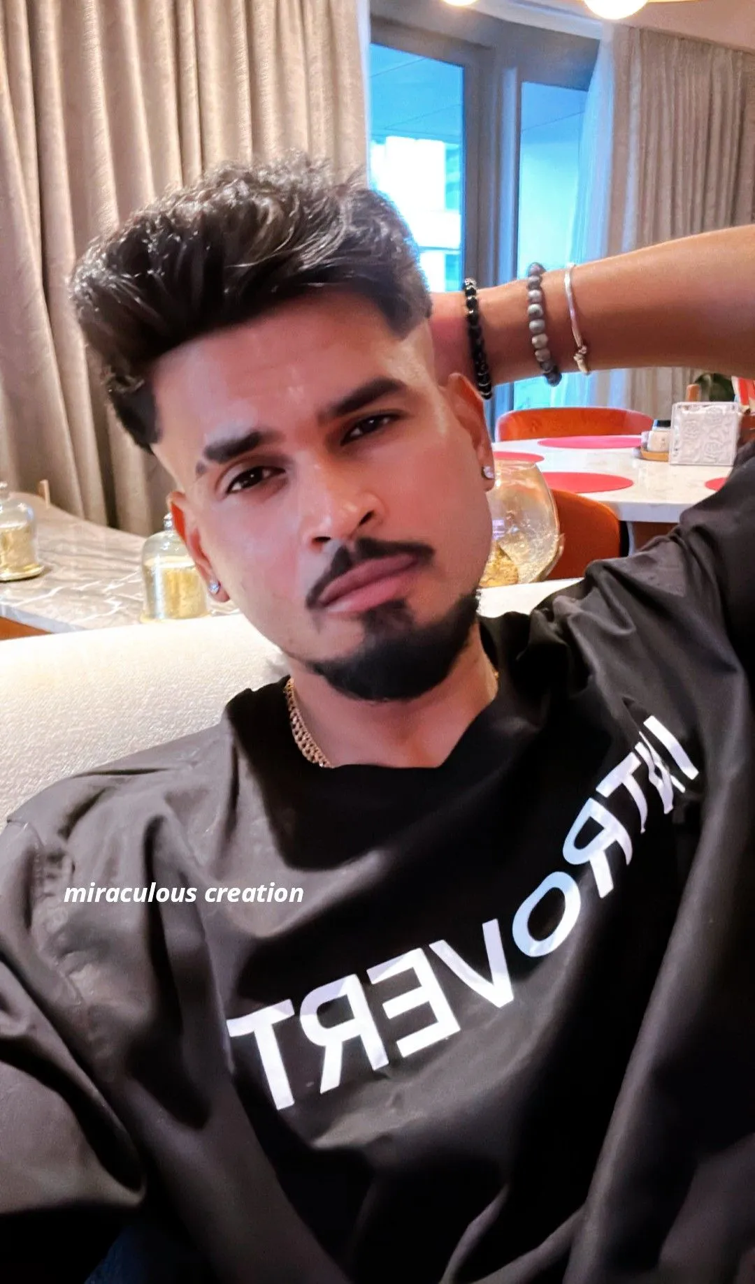 Shreyas Iyer hairstyle