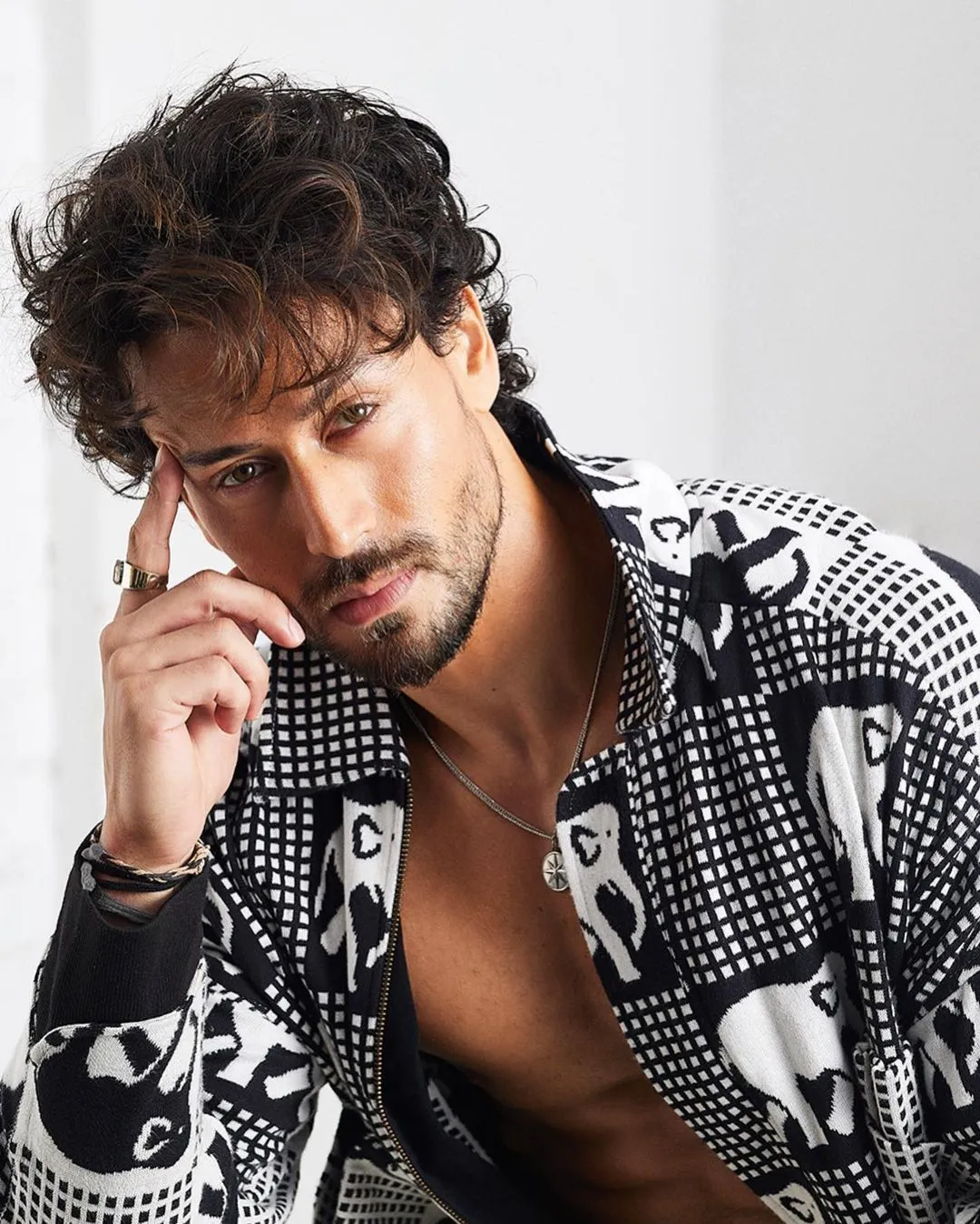 Tiger Shroff hairstyle