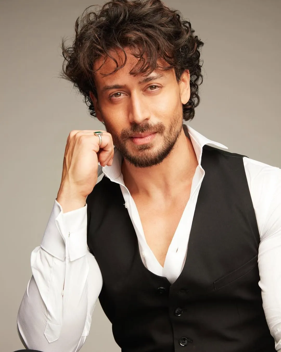 Tiger Shroff hairstyle