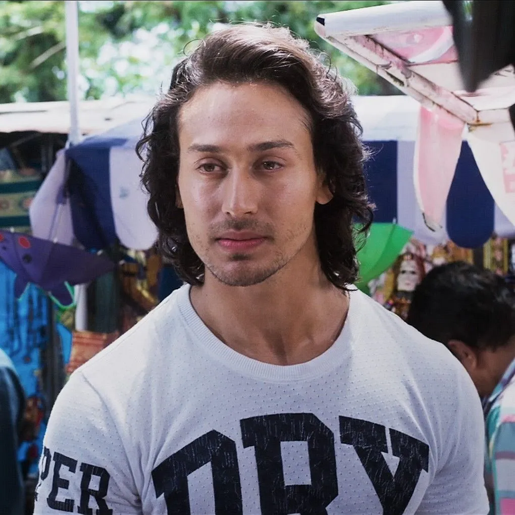 Tiger Shroff hairstyle