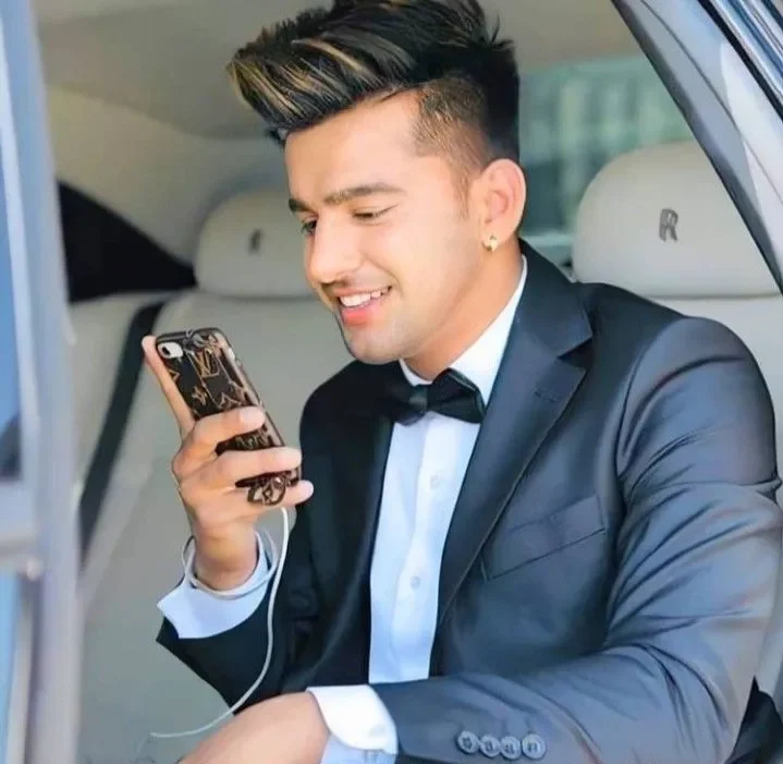 jass manak hairstyle